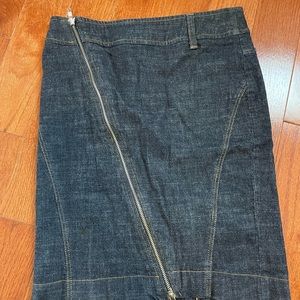 Dark blue assymetricla zip Denim Skirt size 2-4